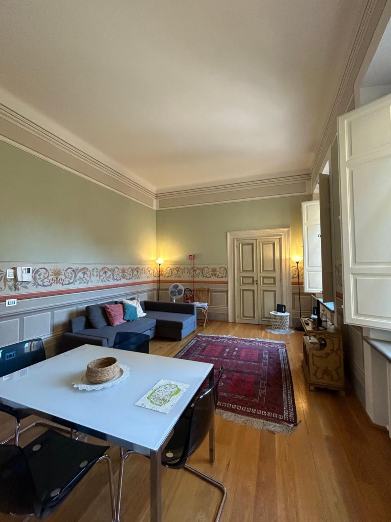 Puccini'S Home, Elegant Apartment In Piazza Puccini Лукка Экстерьер фото